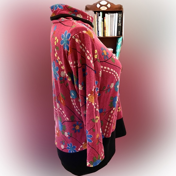 Soft Cozy Sweater, Raspberry Blue Yellow Black, Light Weight Easy Care NWOT L/XL - Picture 7 of 8